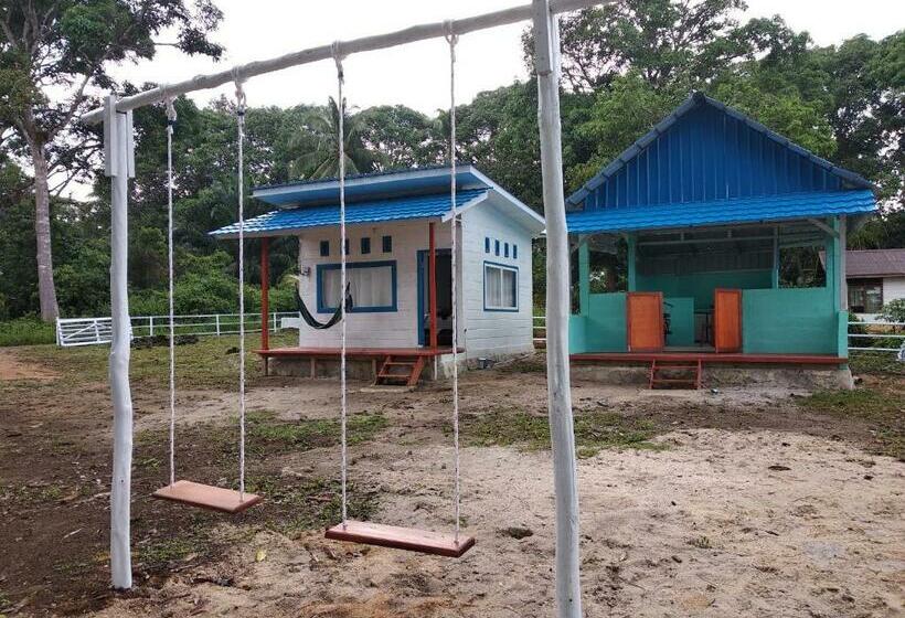 ベッドアンドブレックファースト Tanjong Tinggi Cottage