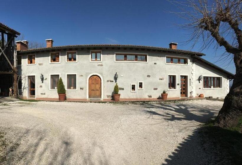 فندق Agriturismo Da Celestina