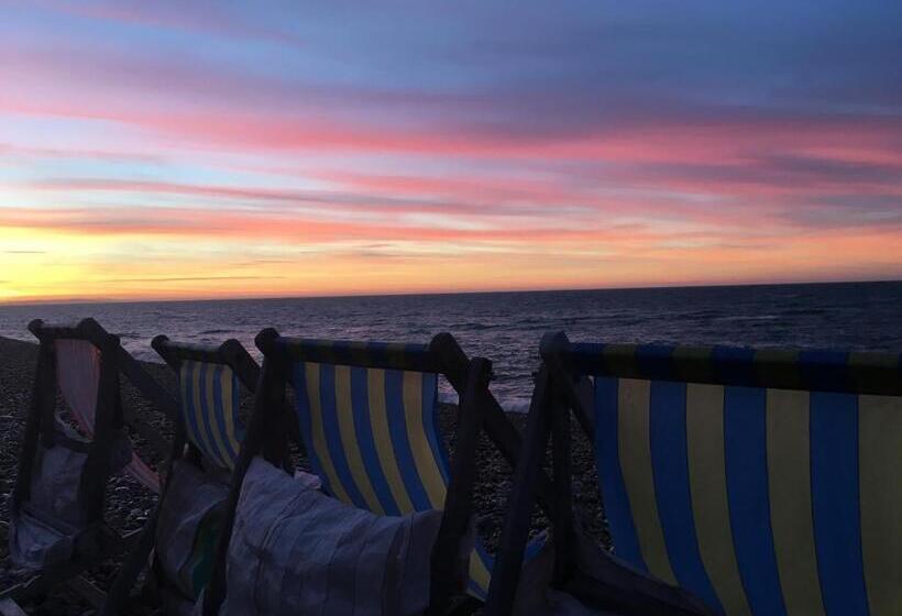 بنسيون Bay View Guest House