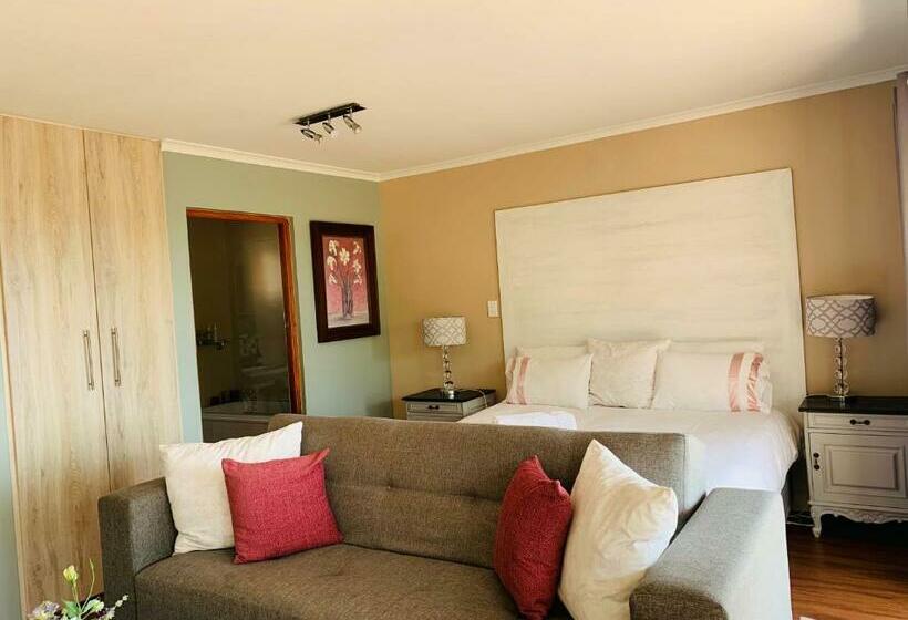 Bed and Breakfast Bokamoso Views, Rustenburg the best offers with Destinia