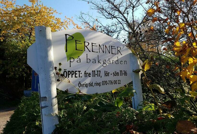 تختخواب و صبحانه Perenner På Bakgården