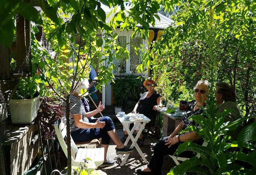 צימר Perenner På Bakgården