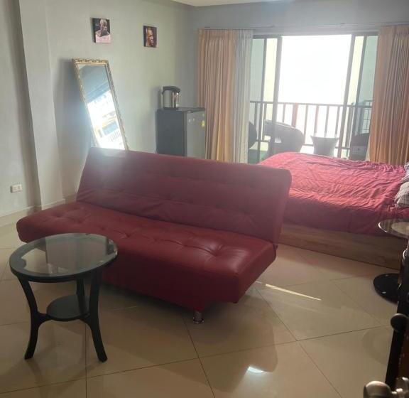 Jomtien Beach Hostel & Guesthouse