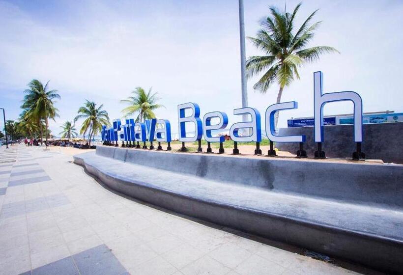 Jomtien Beach Hostel & Guesthouse