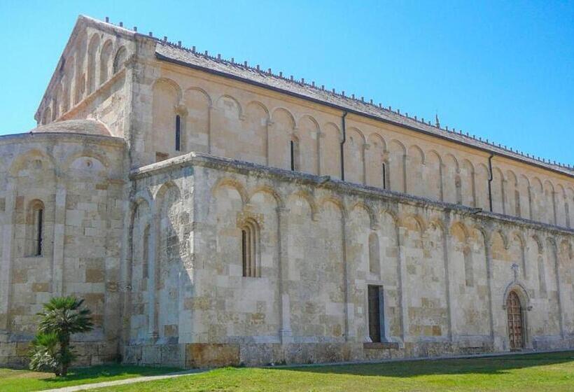 Пансион Basilica San Gavino