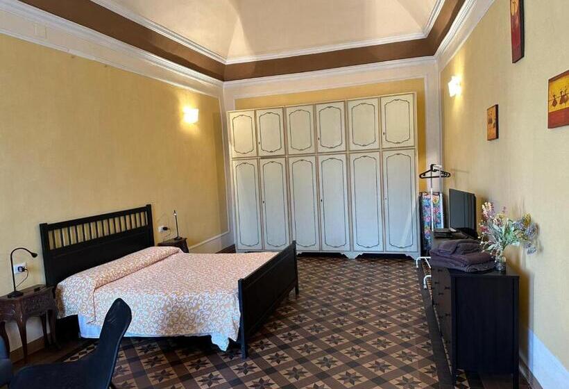 بنسيون Casa Cavour