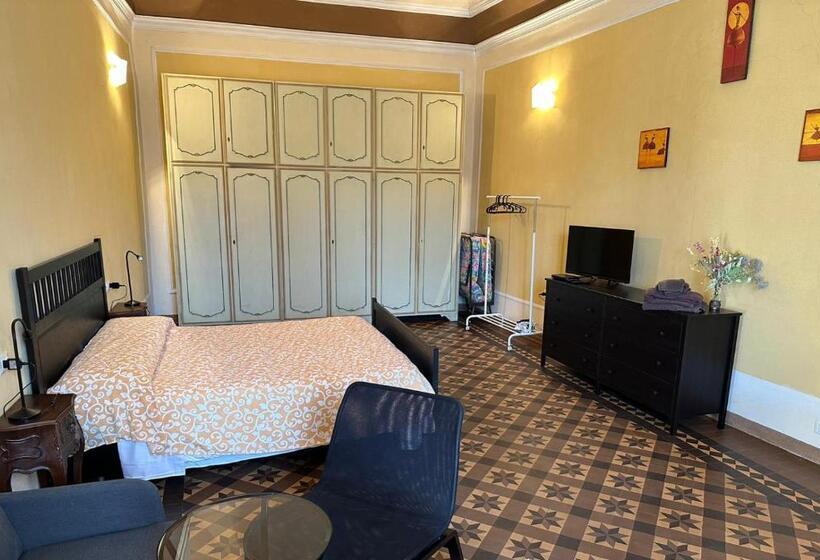 بنسيون Casa Cavour