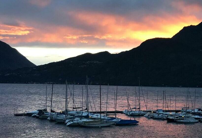 ペンション Gli Oleandri