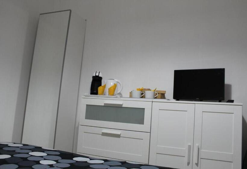 ペンション Gli Oleandri