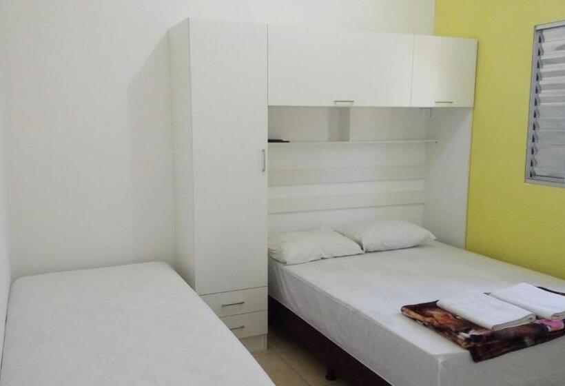 פנסיון Pousada Lirio Dos Vales