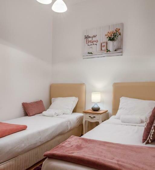 פנסיון The White House Sofia