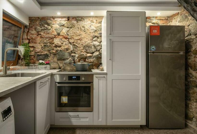 פנסיון The White House Sofia