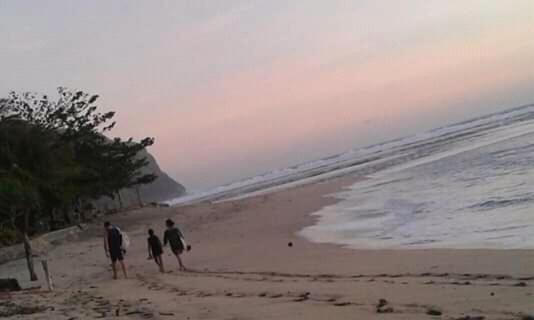 הוסטל Castaway Surf Retreat 1