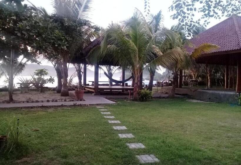 הוסטל Castaway Surf Retreat 1