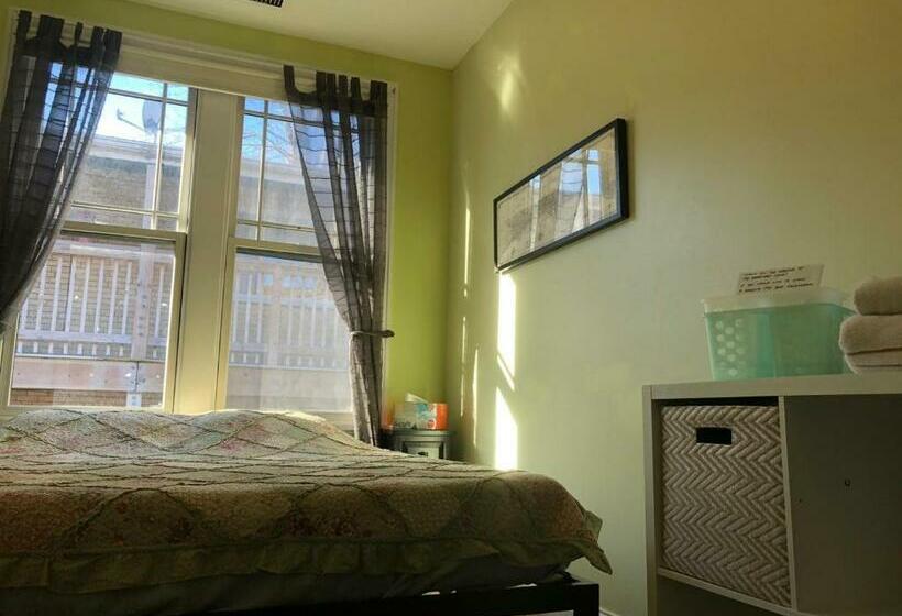 تختخواب و صبحانه The Greenleaf House