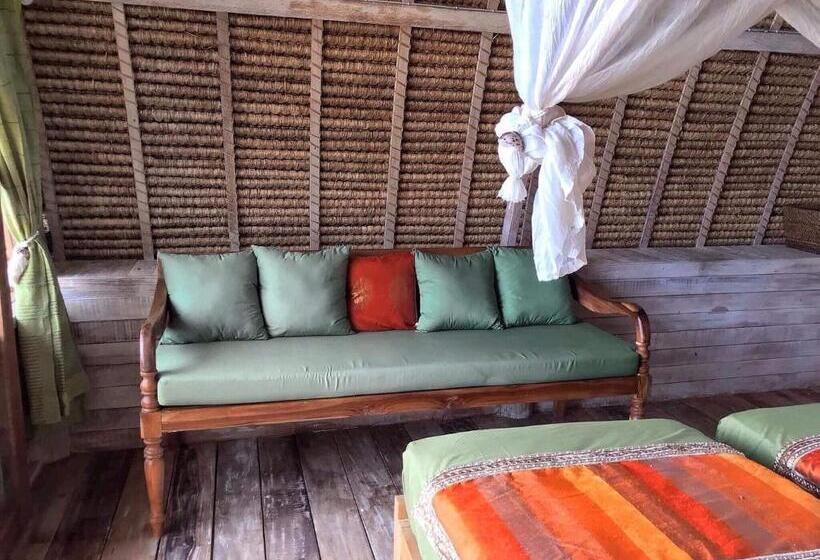 בית מלון כפרי Alam Karang