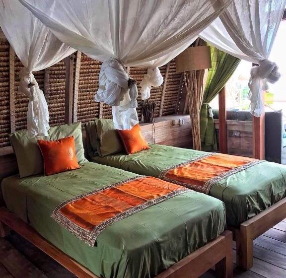 בית מלון כפרי Alam Karang