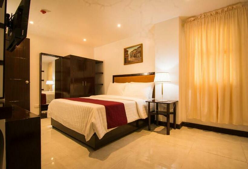 Diamond Hotel And Resto