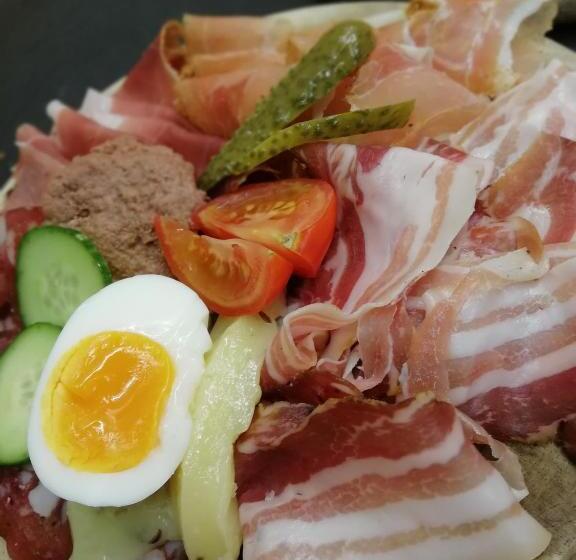 בית מלון כפרי Raffelwirt