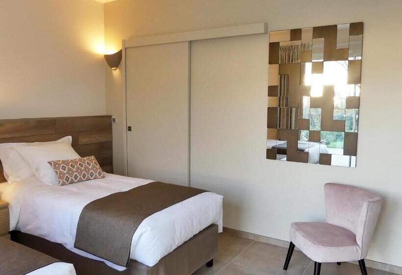 ベッドアンドブレックファースト Les Ambaciales