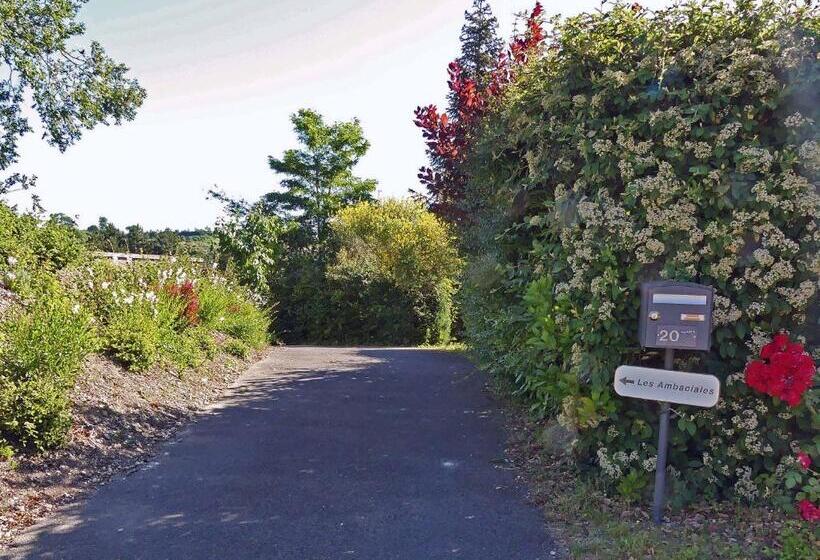 ベッドアンドブレックファースト Les Ambaciales