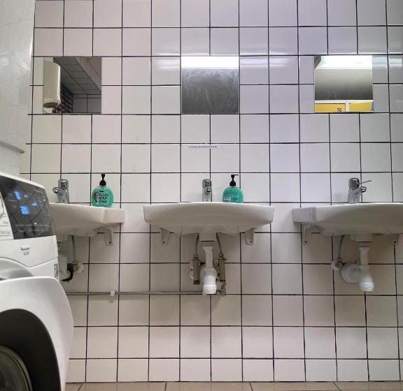 فندق Low Budget Bungalows