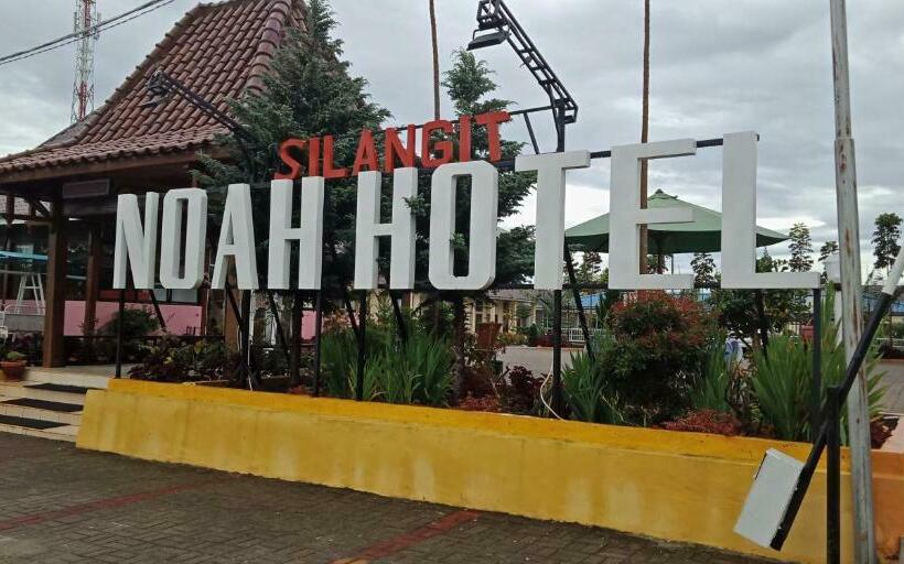 Noah Hotel Silangit