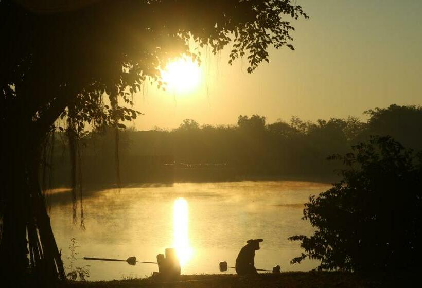 Moon River Resort Phimai