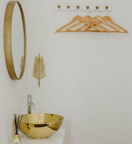 بنسيون Casa Roaz