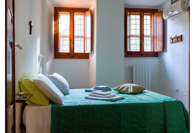 Пансион Monastero Santa Chiara Guest House