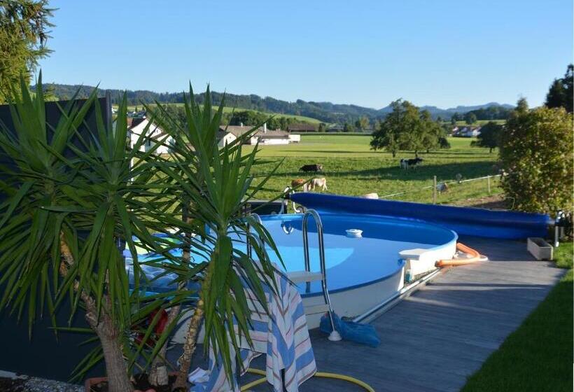 مبيت وإفطار Bnb Sirnach