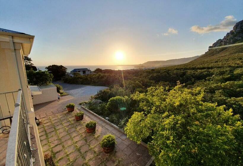 بنسيون Francolinhof Guest House