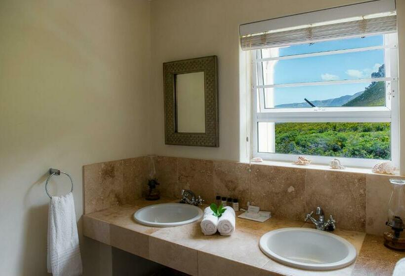 بنسيون Francolinhof Guest House