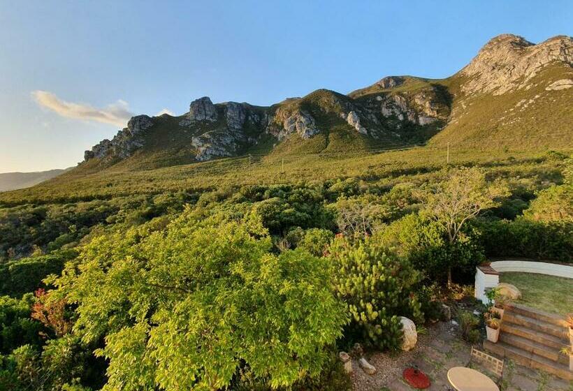 بنسيون Francolinhof Guest House