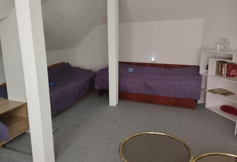 ペンション Tolem