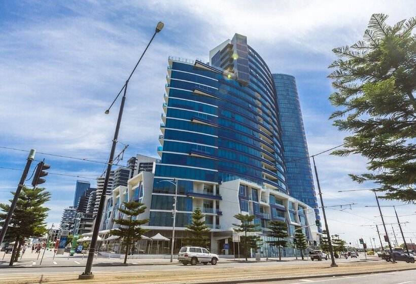 Apartments Melbourne Domain   New Quay Docklands