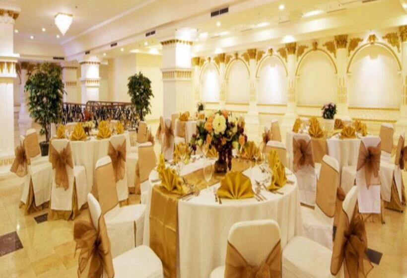 Amos Cozy Hotel Melawai