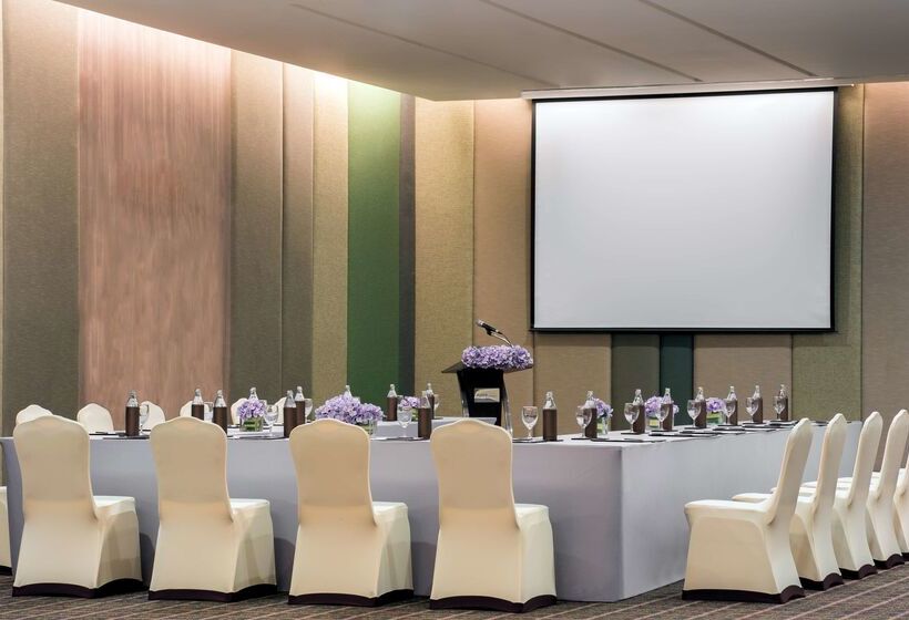 Avani Khon Kaen Hotel & Convention Centre