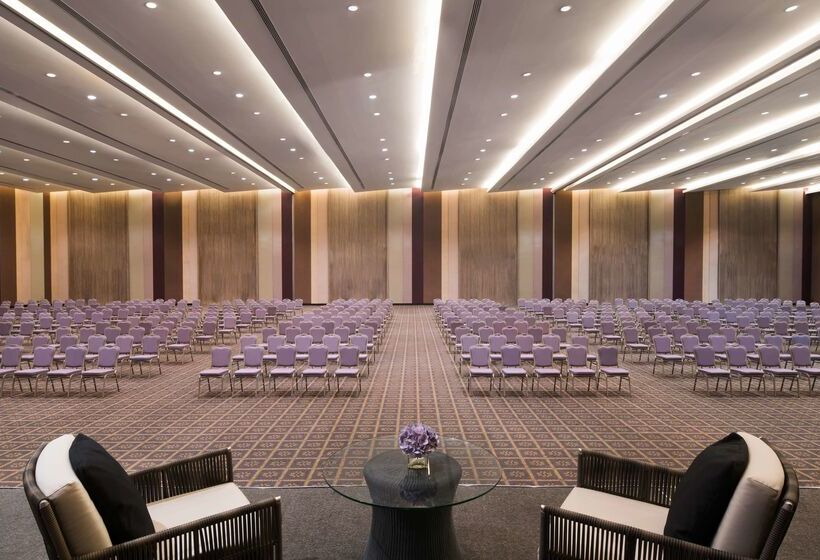 Avani Khon Kaen Hotel & Convention Centre