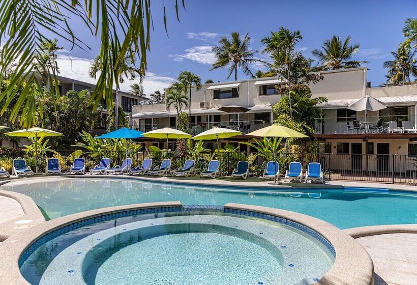 Beachfront Terraces With Onsite Reception & Check In