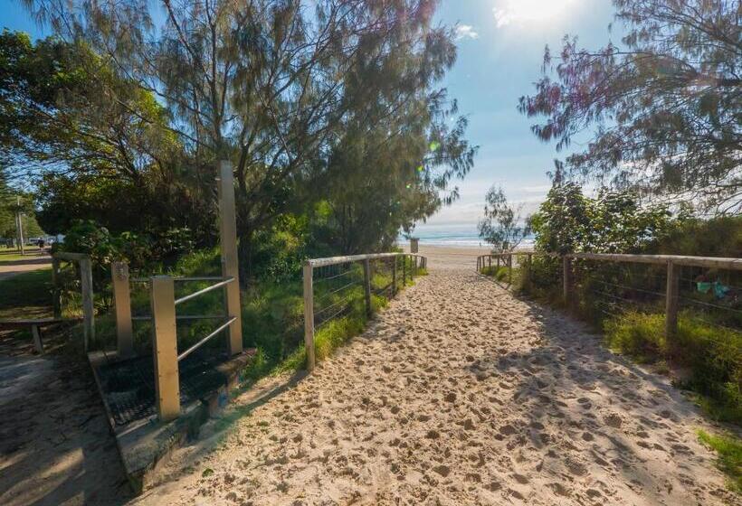 Burleigh Surf Apartments