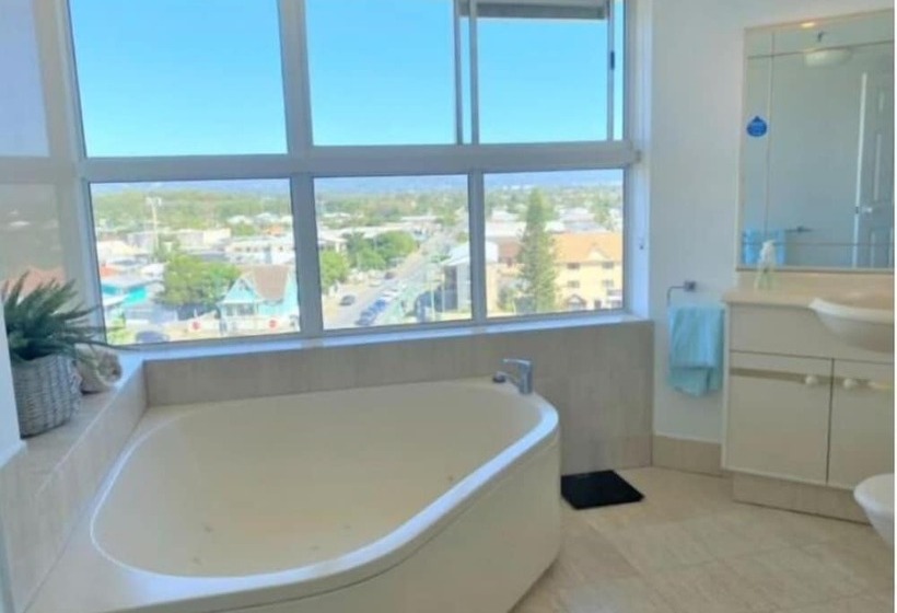 Burleigh Surf Apartments