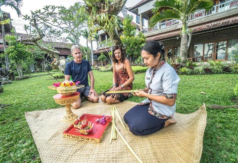 Cendana Resort & Spa By Mahaputra