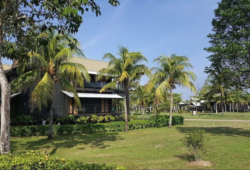 Duyong Marina & Resort