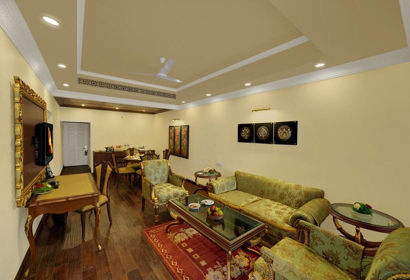 Fenicia Riverside Resort