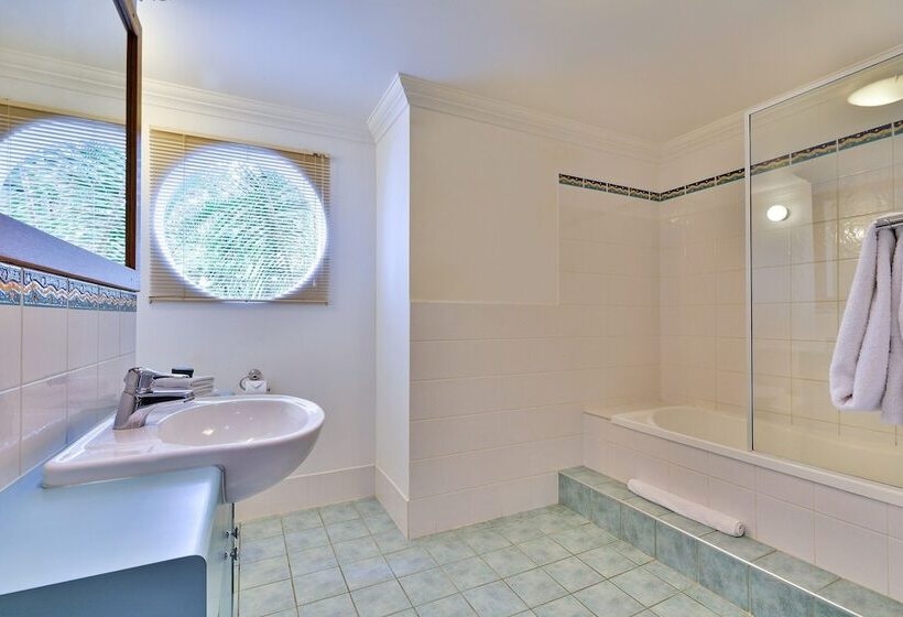 Hamilton Island Holiday Homes