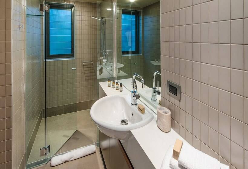 Hamilton Island Holiday Homes