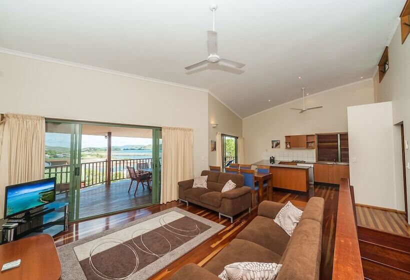 Hamilton Island Holiday Homes