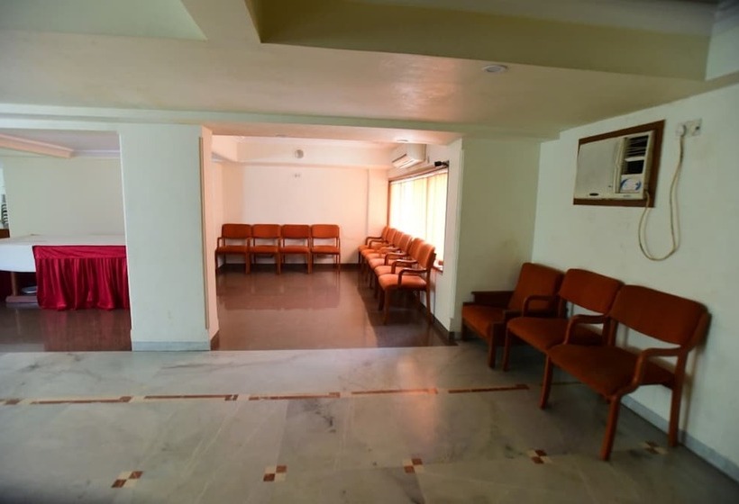 בית מלון כפרי Aditi