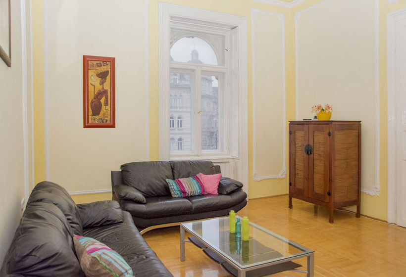 AltraCasa Apartments